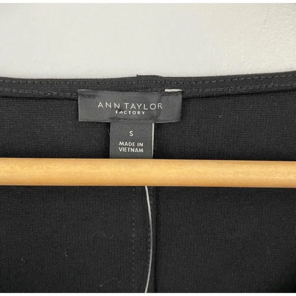 Ann Taylor NWT Black Velvet Dot Blouse - Picture 4 of 6